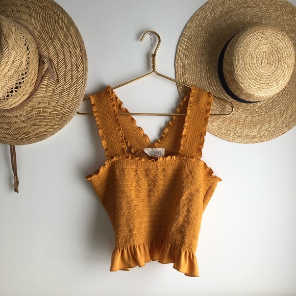Sweet Wanderer Tops - Mustard yellow Cropped smocked top